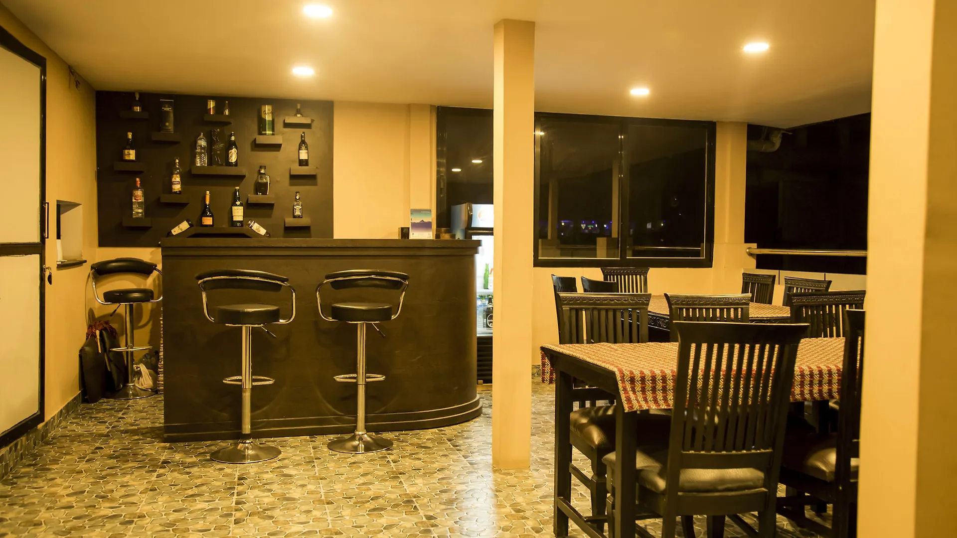Kathmandu City Hotel 3*,  Nepal
